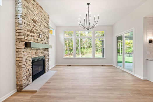 22-web-or-mls-950 Larkspur (22 of 47)