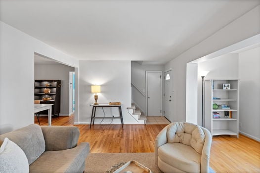 24-web-or-mls-7351 Miami Hills Dr (24 of 62)