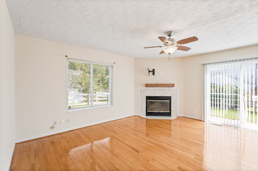 26-web-or-mls-7142 Highpoint Dr (26 of 52)