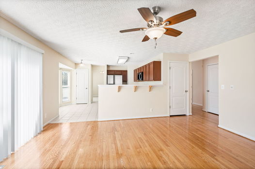 27-web-or-mls-7142 Highpoint Dr (27 of 52)