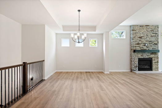 27-web-or-mls-950 Larkspur (27 of 47)