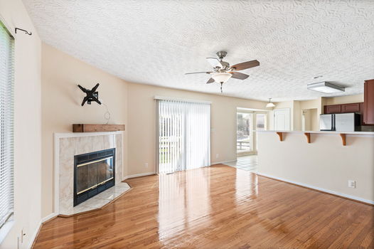 28-web-or-mls-7142 Highpoint Dr (28 of 52)