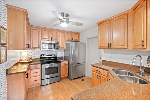 29-web-or-mls-7351 Miami Hills Dr (29 of 62)