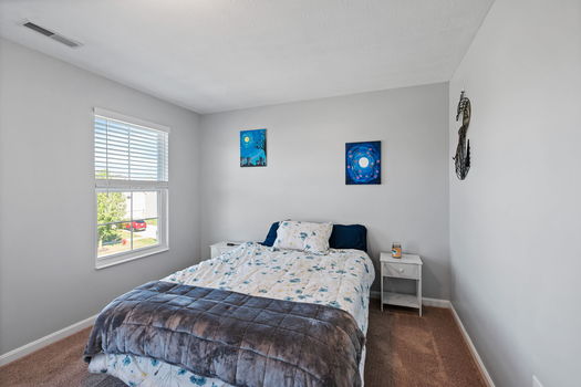 35-web-or-mls-4303 Hunting Hawk Dr (35 of 50)