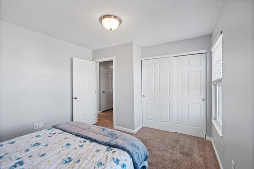 36-web-or-mls-4303 Hunting Hawk Dr (36 of 50)