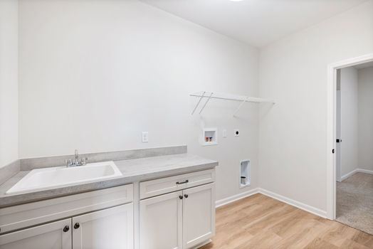 41-web-or-mls-950 Larkspur (41 of 47)