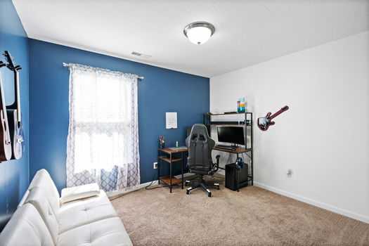 47-web-or-mls-4303 Hunting Hawk Dr (47 of 50)