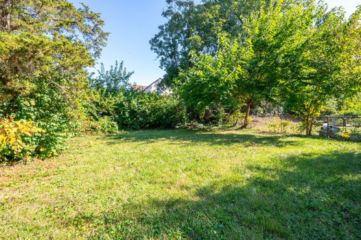 8-web-or-mls-5132 Ralph Ave (8 of 38)