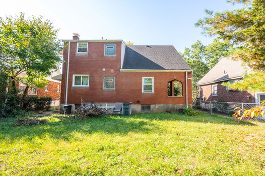 9-web-or-mls-5132 Ralph Ave (9 of 38)