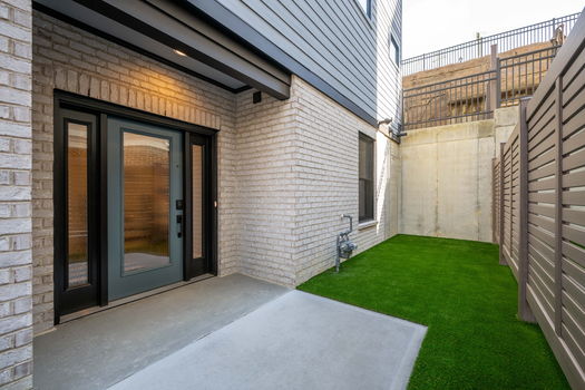 10-web-or-mls-110 W 13th St (10 of 59)