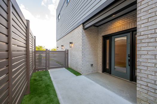 11-web-or-mls-110 W 13th St (11 of 59)