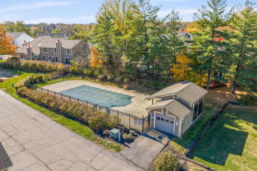 16-web-or-mls-11783 Gable Glen (16 of 57)