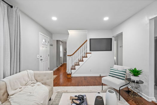 16-web-or-mls-7252 Osceola Dr (16 of 47)