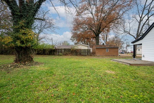 17-web-or-mls-Outside-7