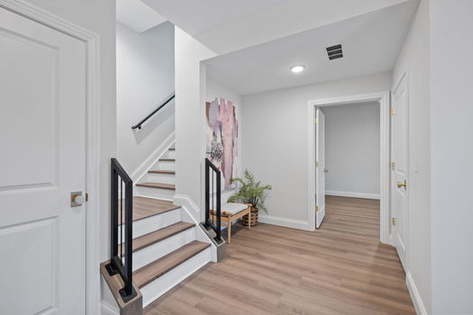 22-web-or-mls-110 W 13th St (22 of 59)