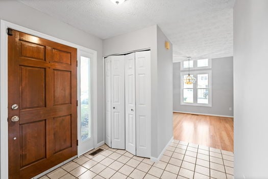 23-web-or-mls-11783 Gable Glen (23 of 57)