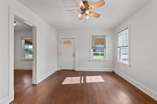 23-web-or-mls-4553 Anthony Ave (23 of 38)