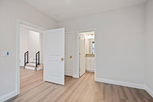 24-web-or-mls-110 W 13th St (24 of 59)