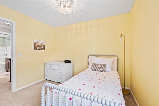 24-web-or-mls-8690 Brittany Dr (24 of 55)