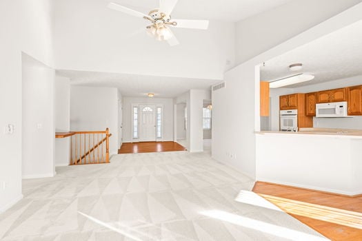 26-web-or-mls-8211 Melrose (26 of 51)