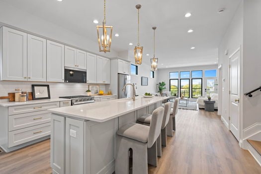 30-web-or-mls-110 W 13th St (30 of 59)