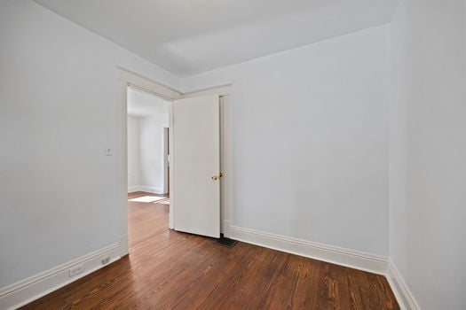 30-web-or-mls-4553 Anthony Ave (30 of 38)