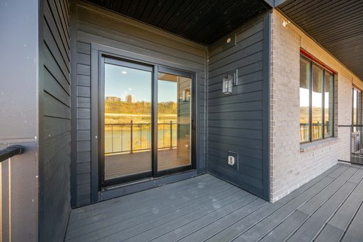 31-print-747 Manhattan Blvd Unit 303 (18 of 37)