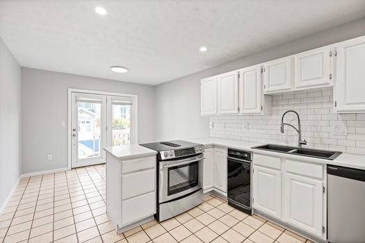 35-web-or-mls-11783 Gable Glen (35 of 57)