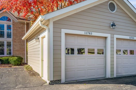 4-web-or-mls-11783 Gable Glen (4 of 57)