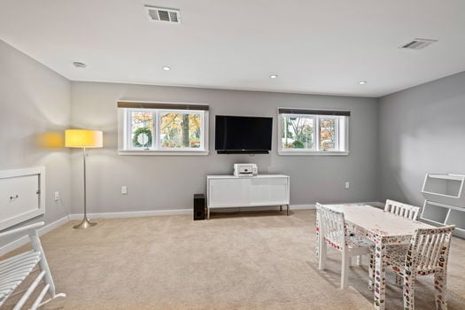 40-web-or-mls-8690 Brittany Dr (40 of 55)