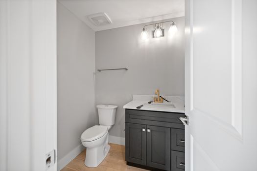 41-print-747 Manhattan Blvd Unit 303 (28 of 37)