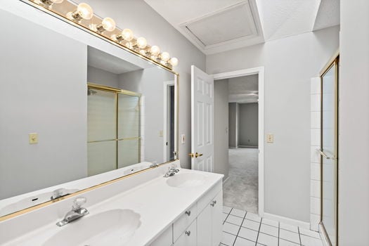 48-web-or-mls-11783 Gable Glen (48 of 57)