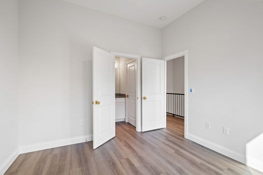 56-web-or-mls-110 W 13th St (56 of 59)