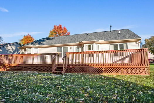 6-web-or-mls-8211 Melrose (6 of 51)