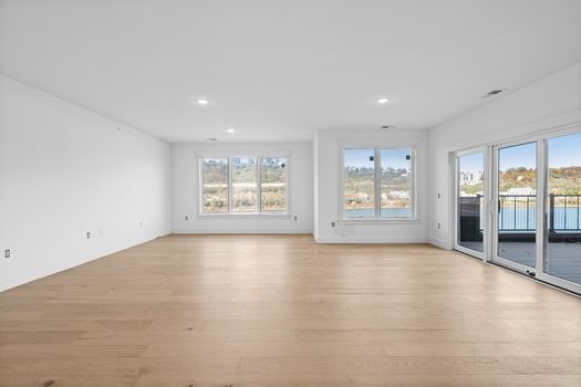 62-print-747 Manhattan Blvd Unit 403 (12 of 29) Large