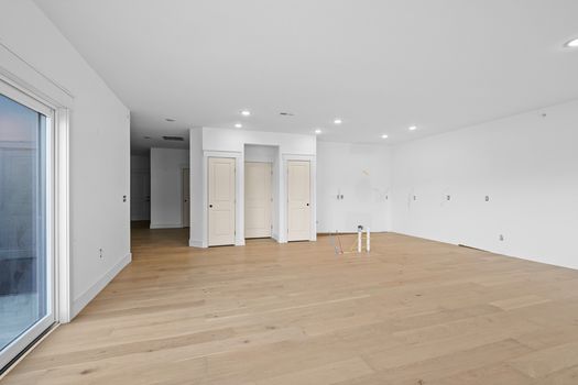 68-print-747 Manhattan Blvd Unit 403 (18 of 29) Large