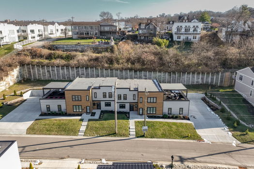 10-web-or-mls-100 W 14th St Unit C (10 of 50)