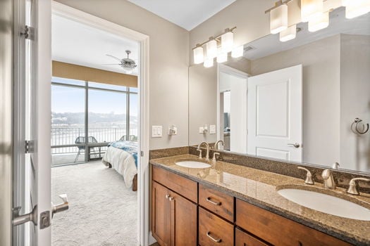 12-web-or-mls-400 Riverboat Row 705 (12 of 41)