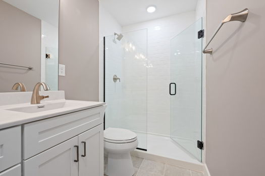 17-web-or-mls-100 W 14th St Unit B (17 of 46)