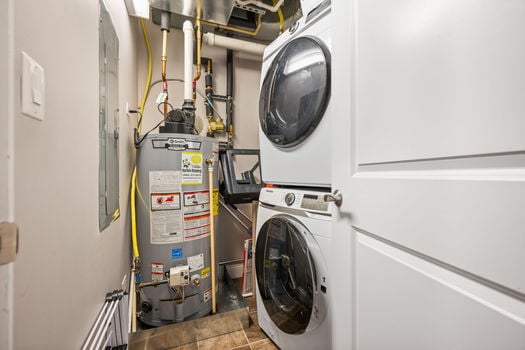 2-web-or-mls-400 Riverboat Row 705 (2 of 41)