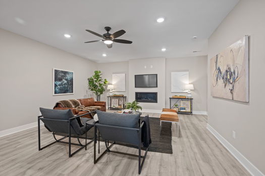 28-web-or-mls-100 W 14th St Unit C (28 of 50)