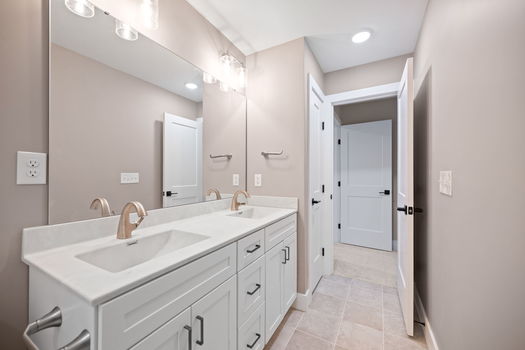 29-web-or-mls-100 W 14th St Unit B (29 of 46)