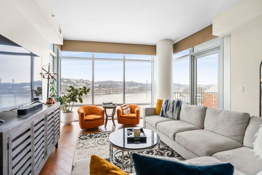 29-web-or-mls-400 Riverboat Row 705 (29 of 41)