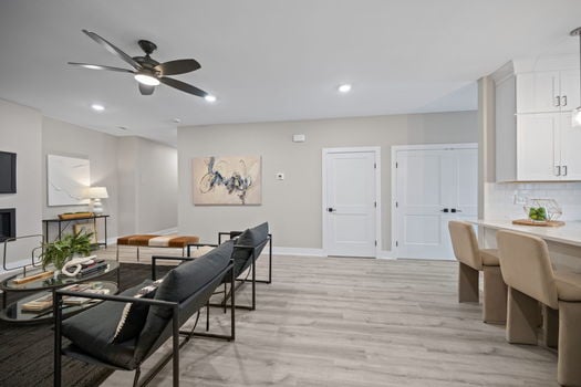 30-web-or-mls-100 W 14th St Unit C (30 of 50)