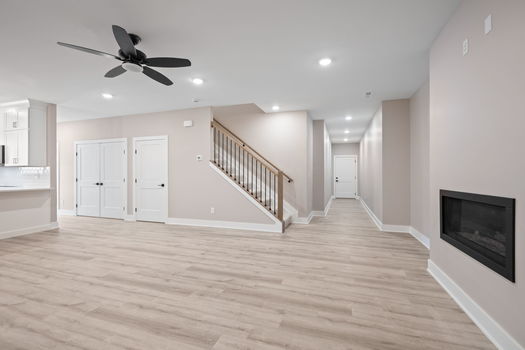 32-web-or-mls-100 W 14th St Unit B (32 of 46)