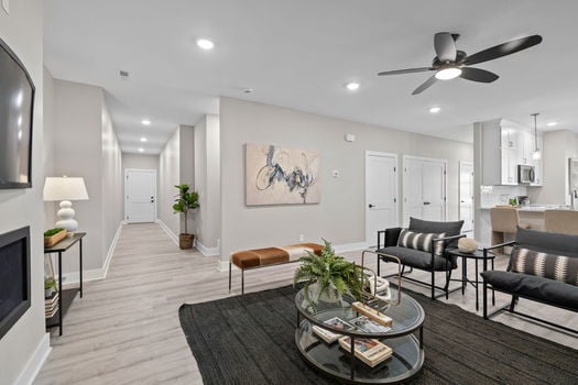 35-web-or-mls-100 W 14th St Unit C (35 of 50)