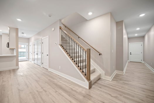 37-web-or-mls-100 W 14th St Unit B (37 of 46)