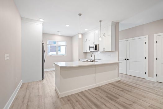 39-web-or-mls-100 W 14th St Unit B (39 of 46)