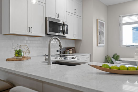 39-web-or-mls-100 W 14th St Unit C (39 of 50)