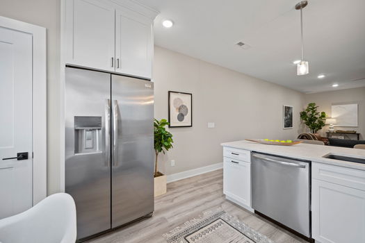 43-web-or-mls-100 W 14th St Unit C (43 of 50)